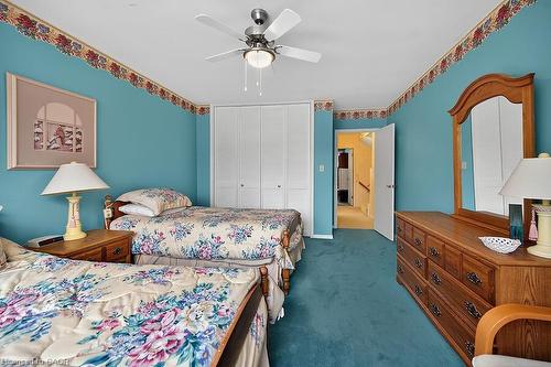 9 Daleview Court, Hamilton, ON - Indoor Photo Showing Bedroom