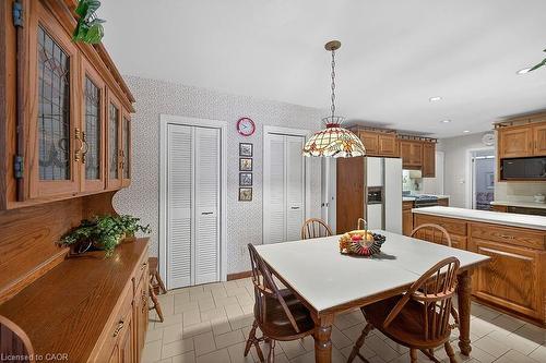 9 Daleview Court, Hamilton, ON - Indoor Photo Showing Dining Room