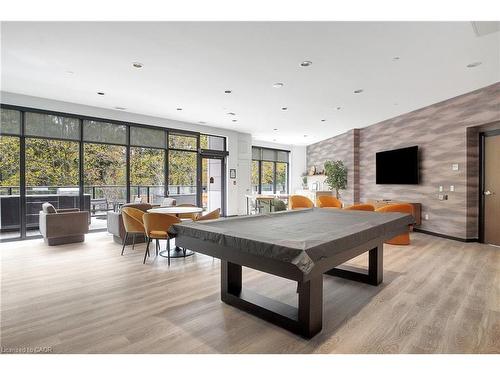 502-525 New Dundee Road, Kitchener, ON - Indoor Photo Showing Other Room