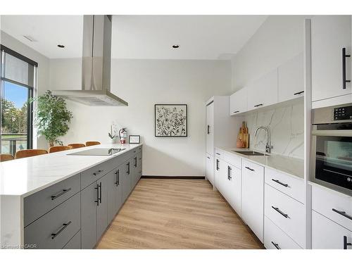 502-525 New Dundee Road, Kitchener, ON - Indoor Photo Showing Kitchen With Upgraded Kitchen