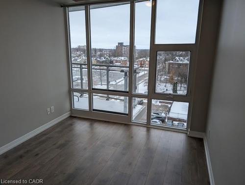 703-85 Duke Street W, Kitchener, ON - Indoor Photo Showing Other Room