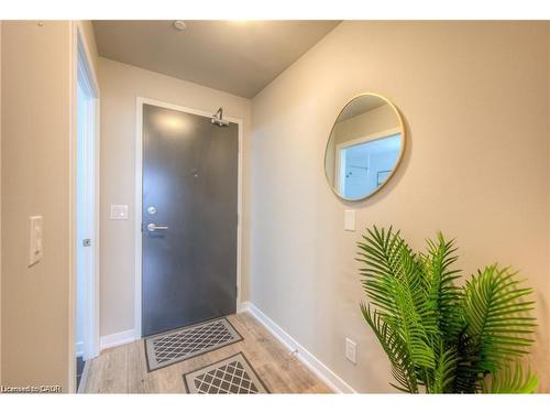 703-85 Duke Street W, Kitchener, ON - Indoor Photo Showing Other Room