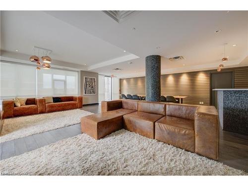 703-85 Duke Street W, Kitchener, ON - Indoor