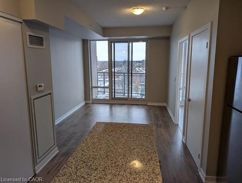 703-85 Duke Street W, Kitchener, ON - Indoor Photo Showing Other Room
