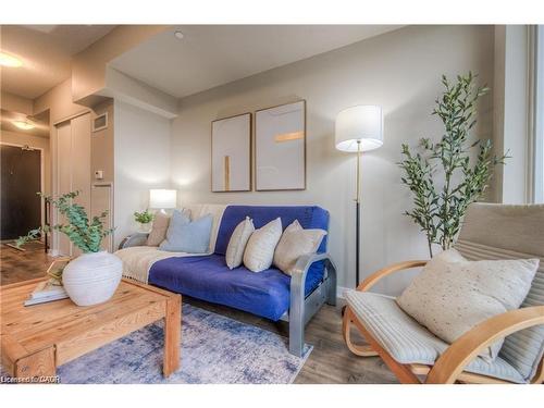 703-85 Duke Street W, Kitchener, ON - Indoor Photo Showing Living Room