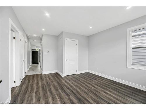 220 Grenfell Street, Hamilton, ON - Indoor Photo Showing Other Room