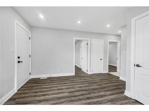 220 Grenfell Street, Hamilton, ON - Indoor Photo Showing Other Room