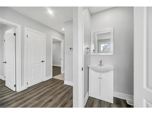 220 Grenfell Street, Hamilton, ON - Indoor