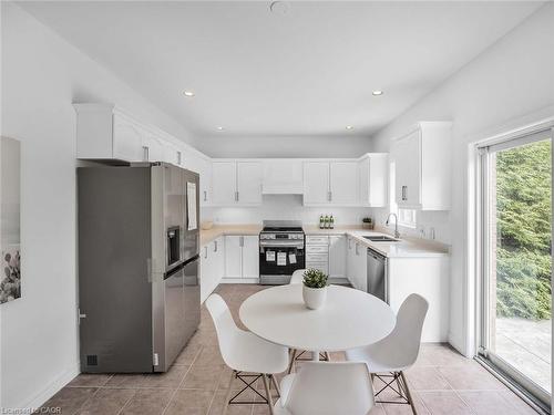 5228 Garland Crescent, Burlington, ON - Indoor