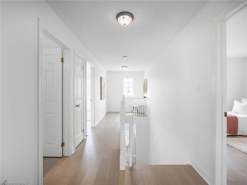 5228 Garland Crescent, Burlington, ON - Indoor Photo Showing Other Room
