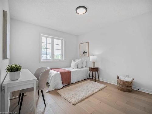 5228 Garland Crescent, Burlington, ON - Indoor