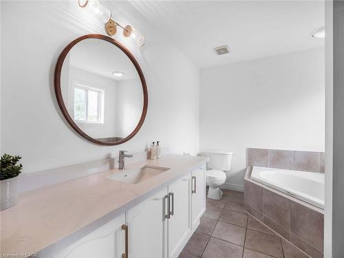 5228 Garland Crescent, Burlington, ON - Indoor Photo Showing Bathroom