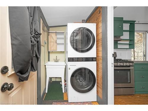 191 Gilmore Road, Fort Erie, ON - Indoor Photo Showing Laundry Room