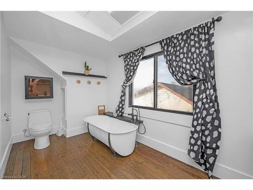 191 Gilmore Road, Fort Erie, ON - Indoor Photo Showing Bathroom