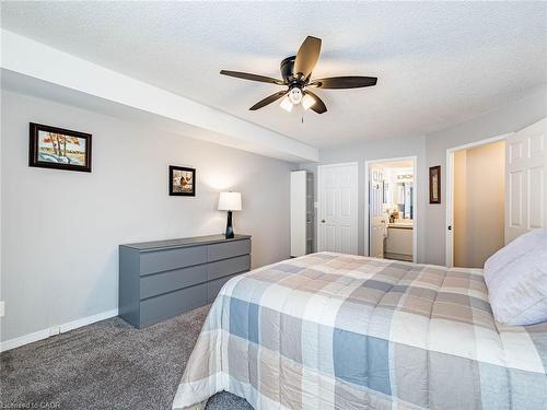 3267 King Street, Kitchener, ON - Indoor Photo Showing Bedroom
