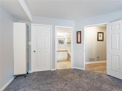 3267 King Street, Kitchener, ON - Indoor