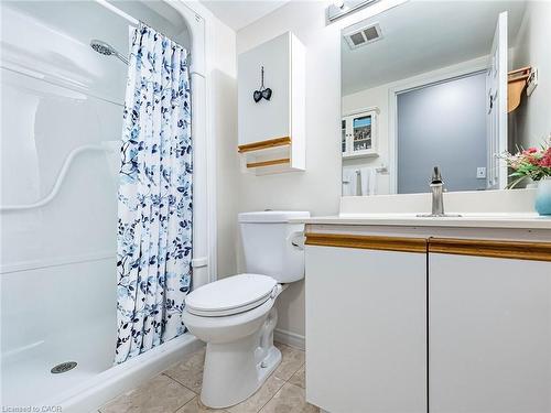 3267 King Street, Kitchener, ON - Indoor Photo Showing Bathroom