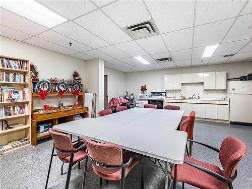 3267 King Street, Kitchener, ON - Indoor