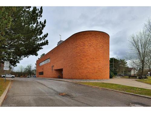 6800 Campobello Road, Mississauga, ON 