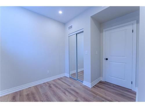 Ll03-100 Charlton Avenue W, Hamilton, ON - Indoor Photo Showing Other Room