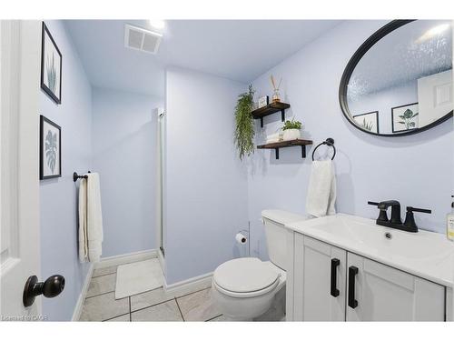 627 Pineridge Road, Waterloo, ON - Indoor Photo Showing Bathroom