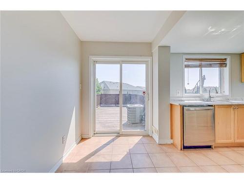 63-1489 Heritage Way, Oakville, ON - Indoor