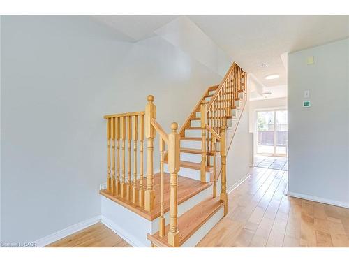 63-1489 Heritage Way, Oakville, ON - Indoor Photo Showing Other Room