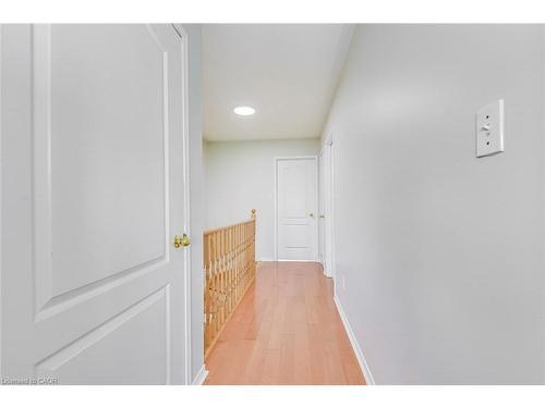 63-1489 Heritage Way, Oakville, ON - Indoor Photo Showing Other Room