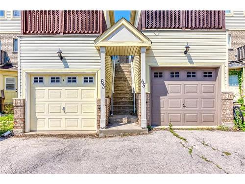 63-1489 Heritage Way, Oakville, ON - Outdoor