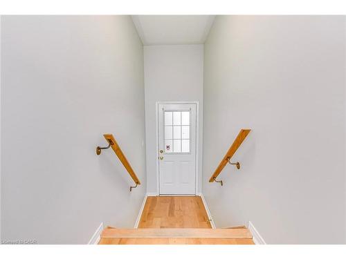 63-1489 Heritage Way, Oakville, ON - Indoor Photo Showing Other Room