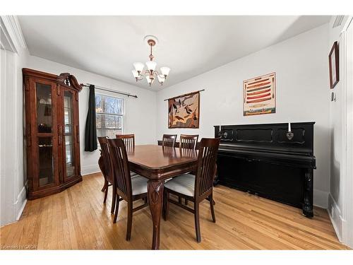 10 Speedvale Avenue W, Guelph, ON - Indoor Photo Showing Dining Room