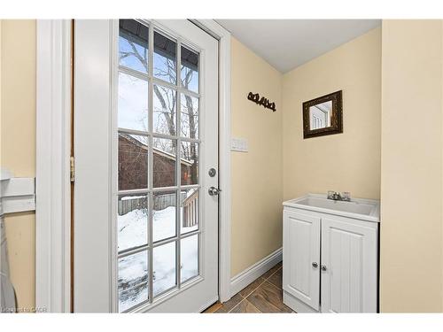 10 Speedvale Avenue W, Guelph, ON - Indoor Photo Showing Other Room