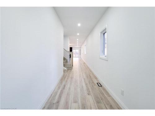 8 Devonport Street, Hamilton, ON - Indoor Photo Showing Other Room