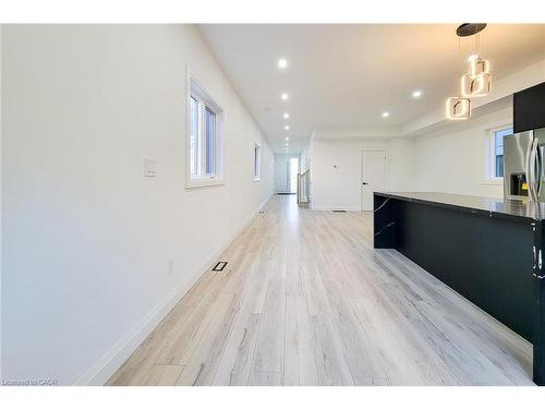 8 Devonport Street, Hamilton, ON - Indoor