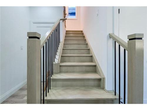 8 Devonport Street, Hamilton, ON - Indoor Photo Showing Other Room