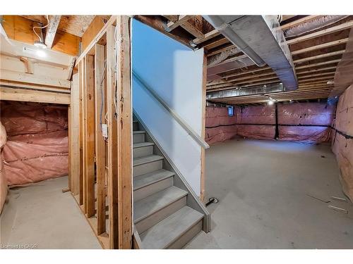 8 Devonport Street, Hamilton, ON - Indoor