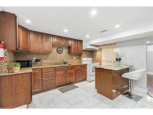 33 Alderney Avenue, Hamilton, ON - Indoor Photo Showing Kitchen