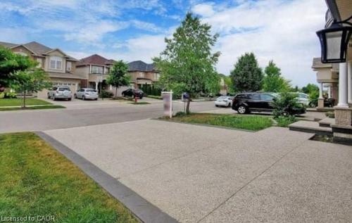 2-259 Penny Lane, Hamilton, ON - Outdoor