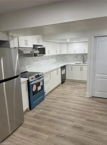 2-259 Penny Lane, Hamilton, ON - Indoor Photo Showing Kitchen With Stainless Steel Kitchen