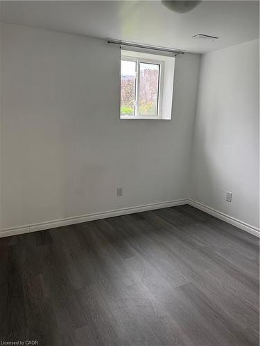 2-107 Victoria Avenue N, Hamilton, ON - Indoor Photo Showing Other Room