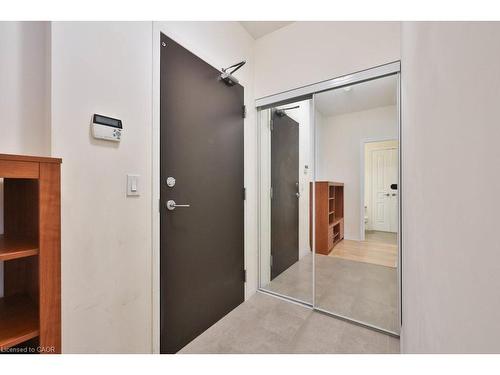 1111-225 Webb Drive, Mississauga, ON - Indoor Photo Showing Other Room