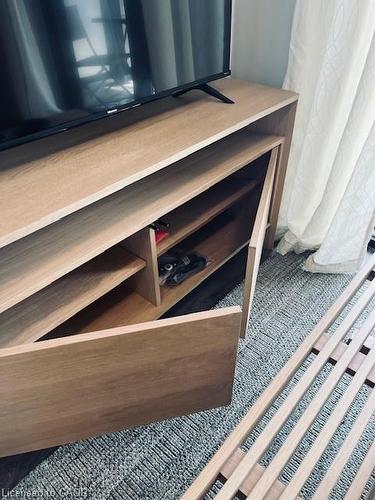 2203-15 Queen Street S, Hamilton, ON - Indoor Photo Showing Other Room