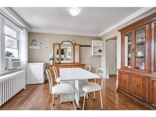 14-25 Mountwood Avenue, Hamilton, ON - Indoor Photo Showing Dining Room