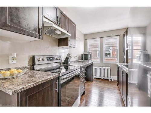 14-25 Mountwood Avenue, Hamilton, ON - Indoor Photo Showing Kitchen