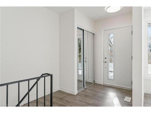 512-270 Montmorency Drive, Hamilton, ON - Indoor Photo Showing Other Room