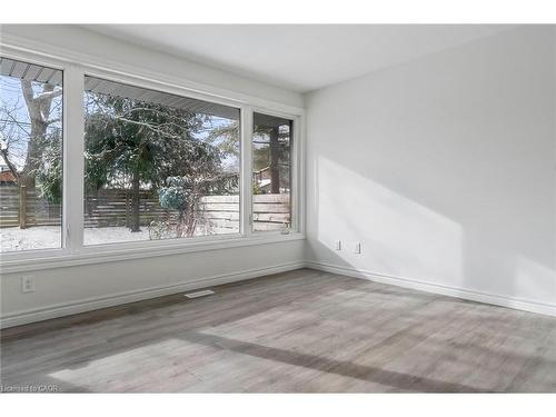 512-270 Montmorency Drive, Hamilton, ON - Indoor Photo Showing Other Room