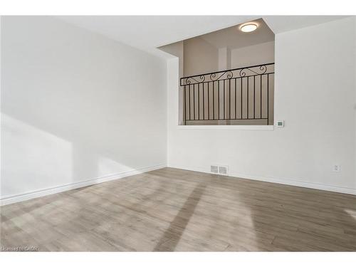 512-270 Montmorency Drive, Hamilton, ON - Indoor Photo Showing Other Room