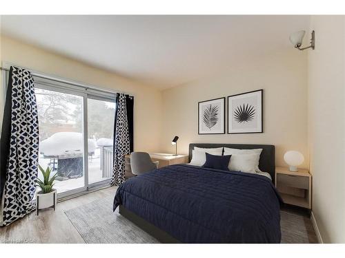 284 Westcourt Place, Waterloo, ON - Indoor Photo Showing Bedroom