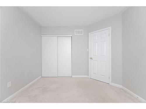 278 Gleave Terrace, Milton, ON - Indoor Photo Showing Other Room