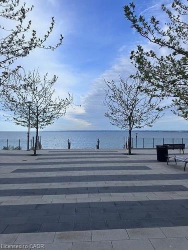 108-2060 Lakeshore Road, Burlington, ON 